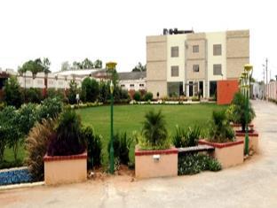 Hotel Radiance Bhilwara Exterior photo
